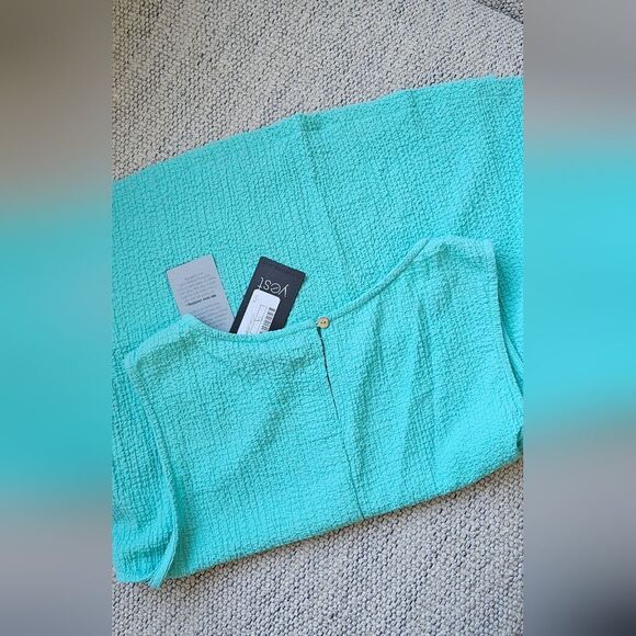 💝Mint Green Textured Sleeveless Top - Picture 2 of 2